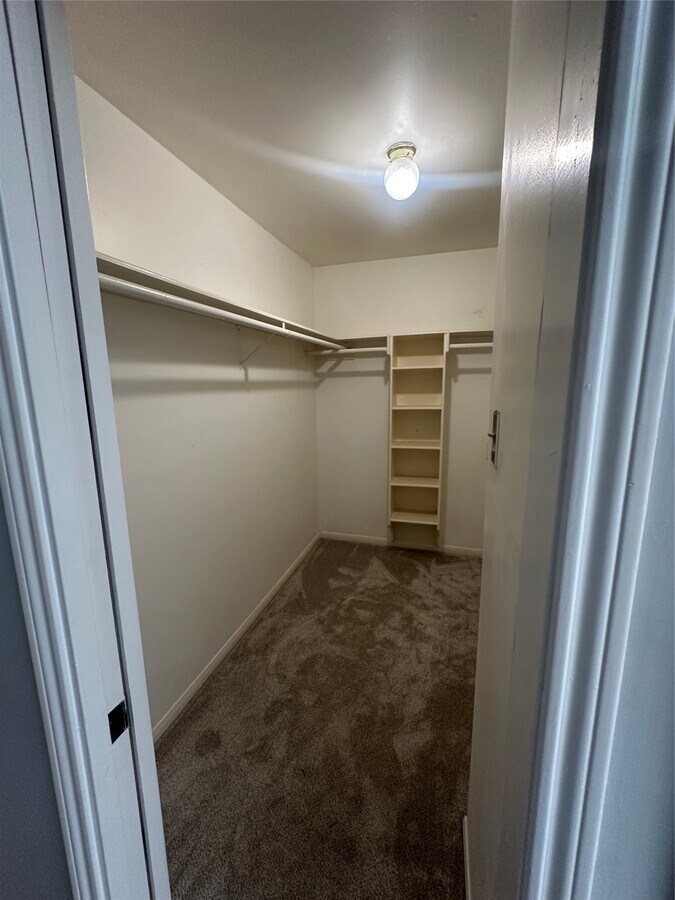Photo - 2202 Welch St