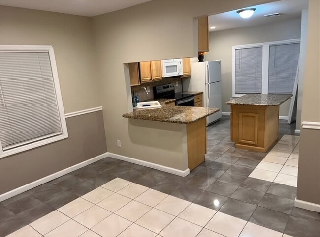 Photo - 57 S Fulton St