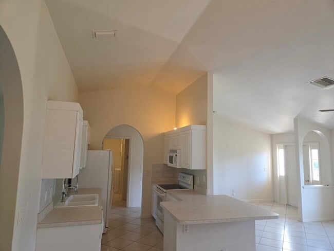 Photo - 1816 SW 38th Terrace