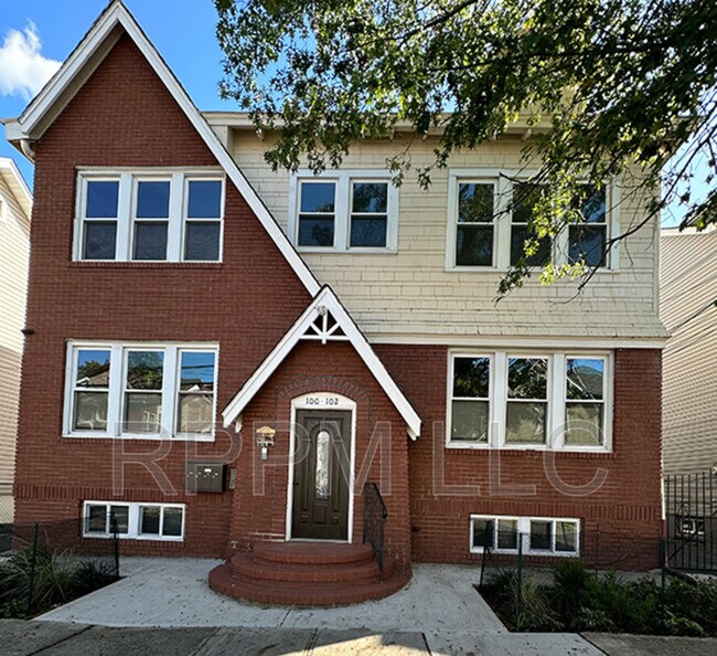 Building Photo - 100-102 Grand Ave, #1L Unit 1L Rental