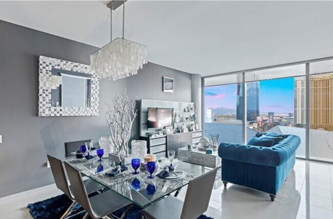 Photo - BEAUTIFULLY FURNISHED, MOVE-IN READY HIGH-RISE CONDO WITH STUNNING VIEWS!