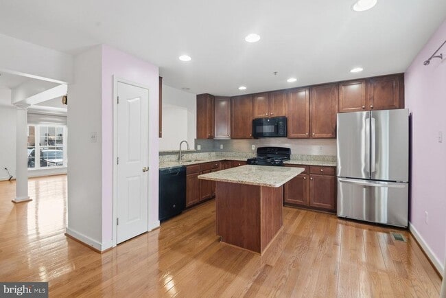 Photo - 1208 Corolla Ct