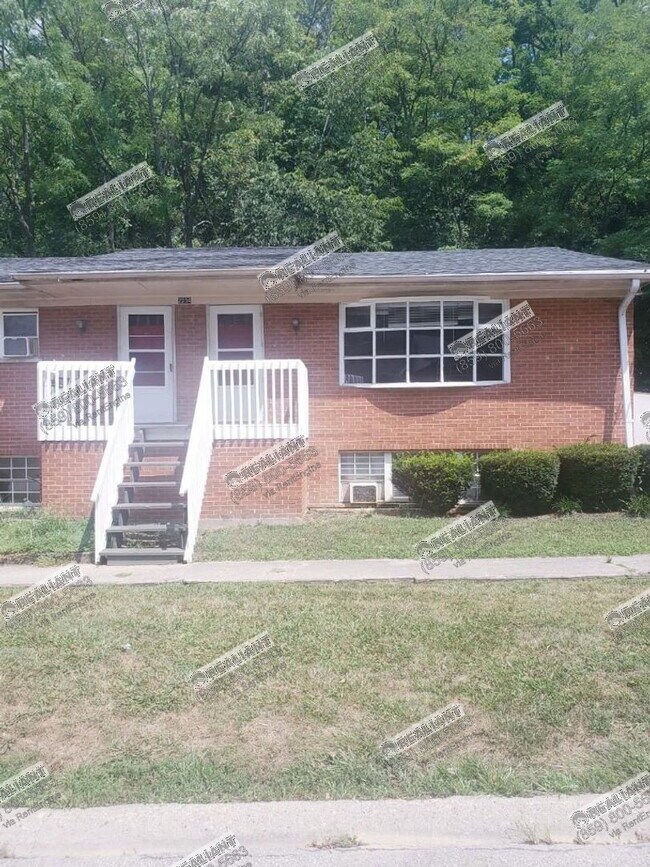 2234 Hanser Dr Unit 3