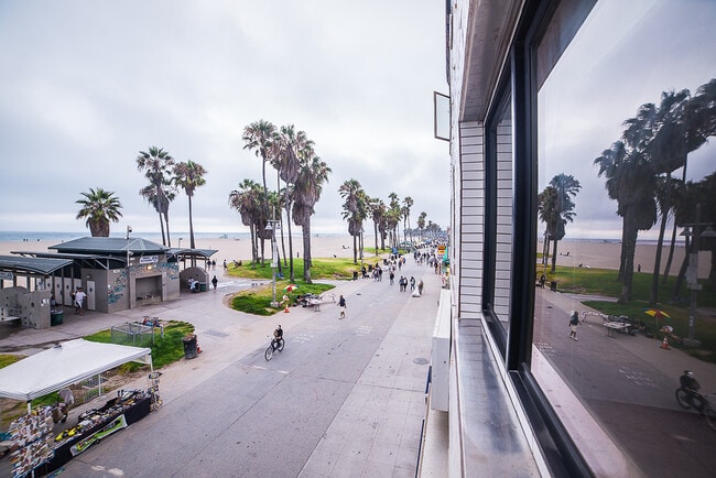 Photo - 8 Brooks Ave Unidad 5