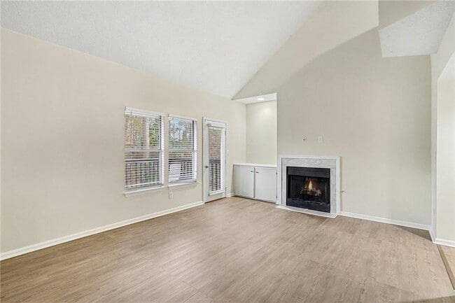 Photo - 106 Ivy Green Ln SE