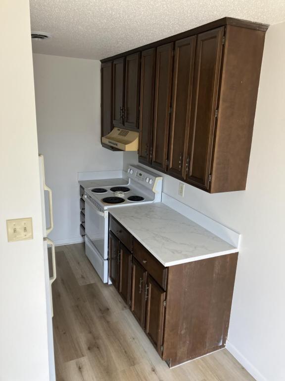 407 2nd St