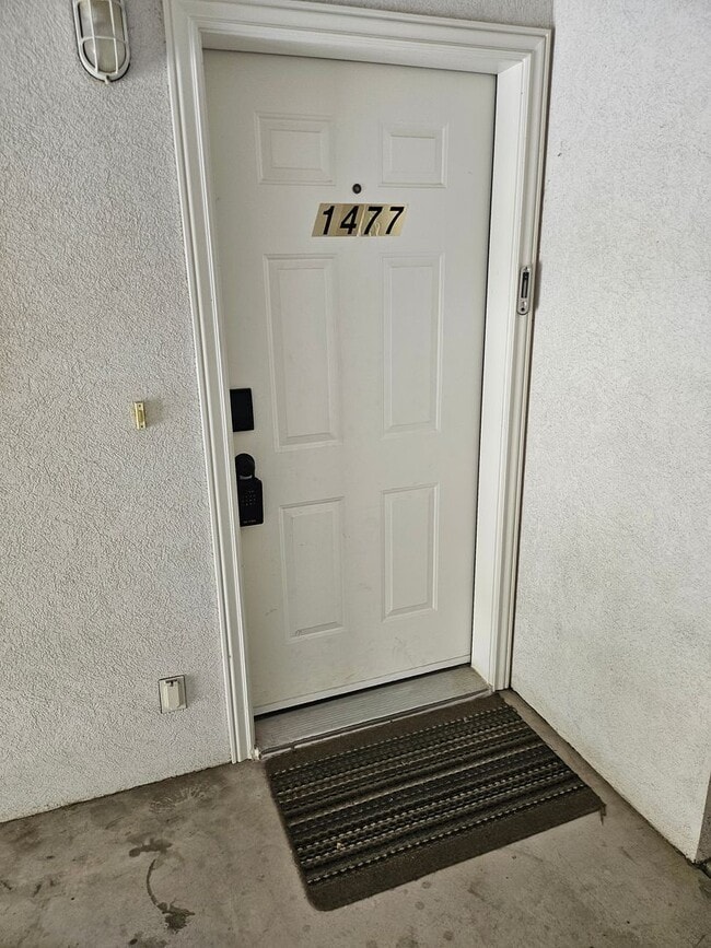 Photo - 3 Bed 2 Bath TH in Orem For Rent!