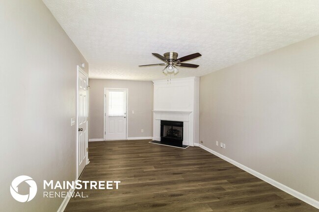 Photo - 1490 Chelsea Downs Dr NE