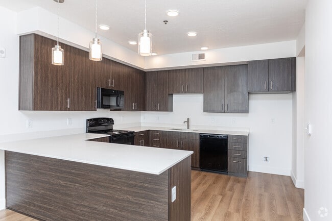 3BR, 2BA - 1,230SF - Kitchen
