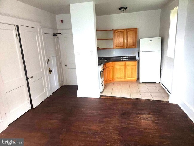 Photo - 5029 Penn St Unit F