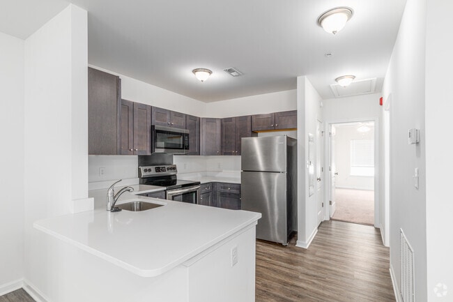 1BR, 1.5BA - 797SF - Kitchen