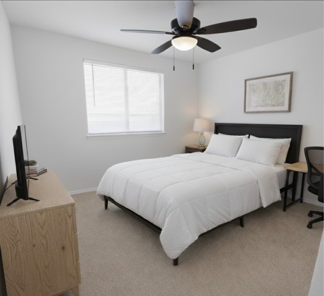 Building Photo - 203 Brooke St