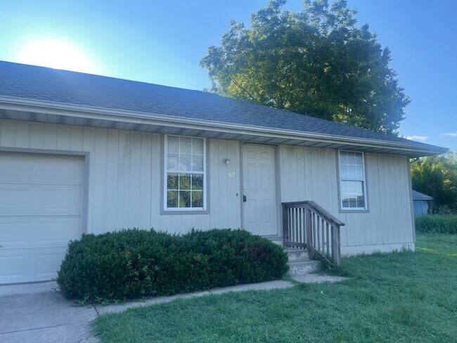 Building Photo - cli91012 Unit 912 Rental