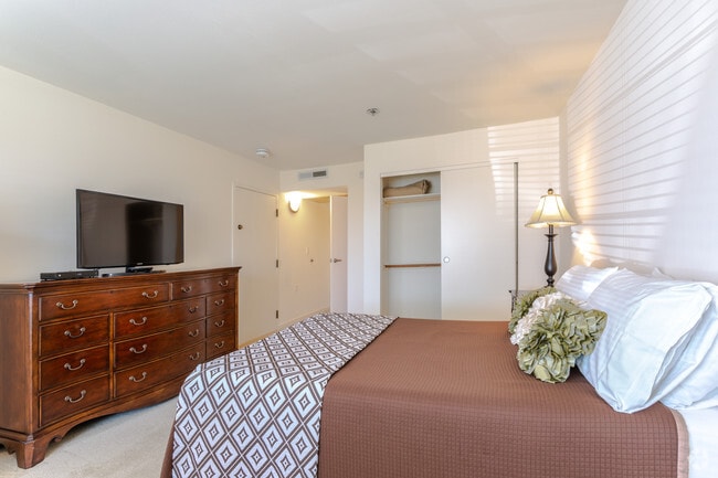 0BR, 1BA - The Sandpiper - Seacrest Village Retirement Communities