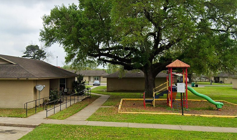 Photo - 5952 Street B St