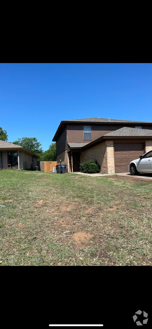 Building Photo - GLENBROOK6728-30 Unit 6730 Rental