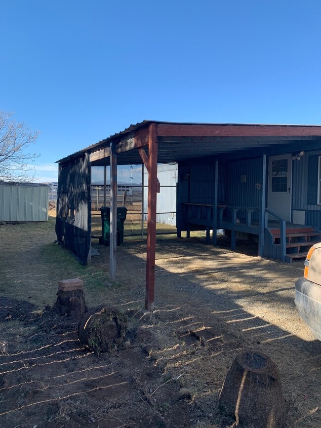 Building Photo - 3460 Juniper Dr