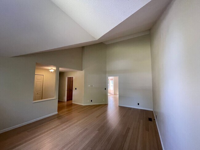 Photo - Fantastic 3 Bed/2 Bath Single Family Home on Blackburn St.