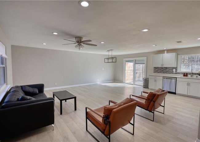 Photo - 115 Hollybrook Rd