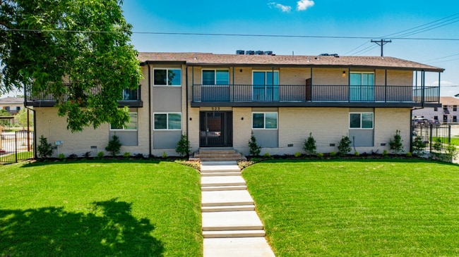 Building Photo - Parkside Green at Bishop Ridge Rental
