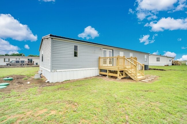 Photo - 110 Private Rd