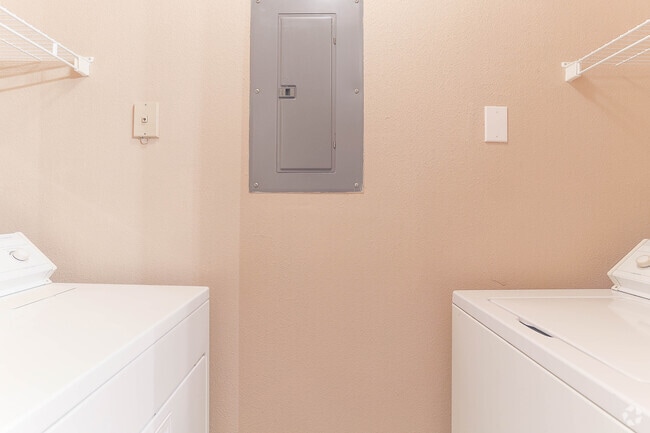 2BR, 2BA - River - Waterbrook