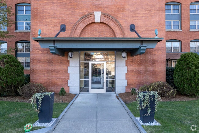 Main Entrance - High Rocks Condominiums