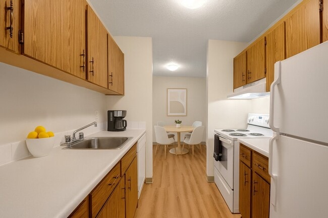 Photo - Gateway Gardens