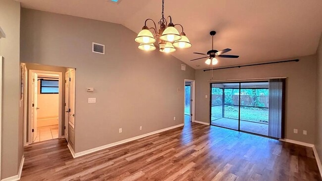 Photo - 7909 Richwood Dr