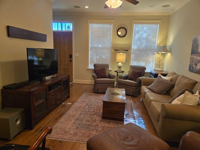 Photo - 2206 Anderson Rd