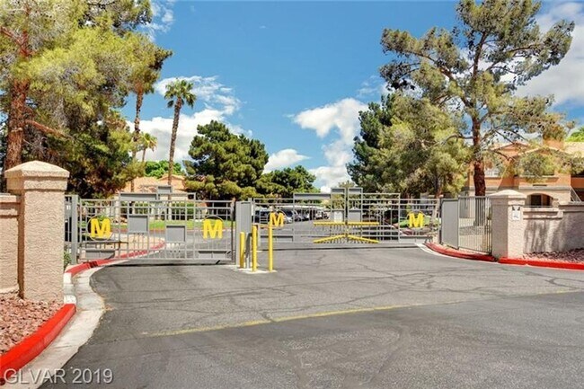 Photo - 220 Mission Newport Ln