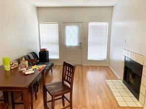 Building Photo - 806 W 24th St Unit 229