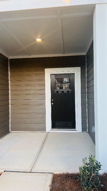 Photo - 757 Kitfox Dr NW