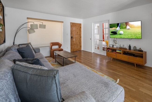 Photo - COMING SOON! Fully Furnished 3 Bedroom 3 Bathroom Home in Old Town Scottsdale