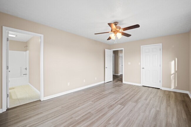 Photo - 34 Private Road 15