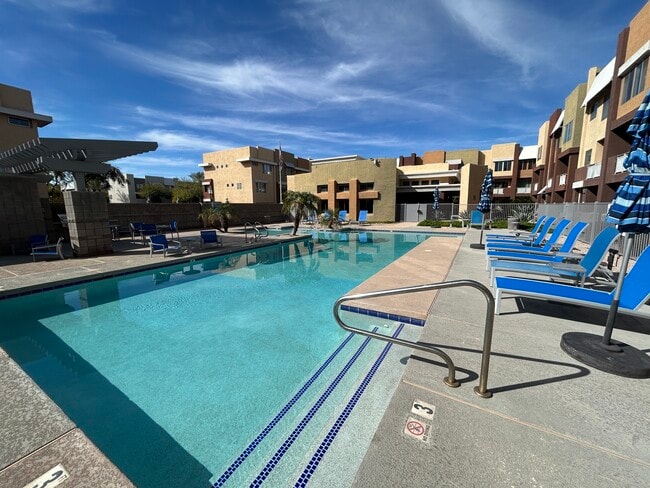 Photo - 6605 N 93rd Ave