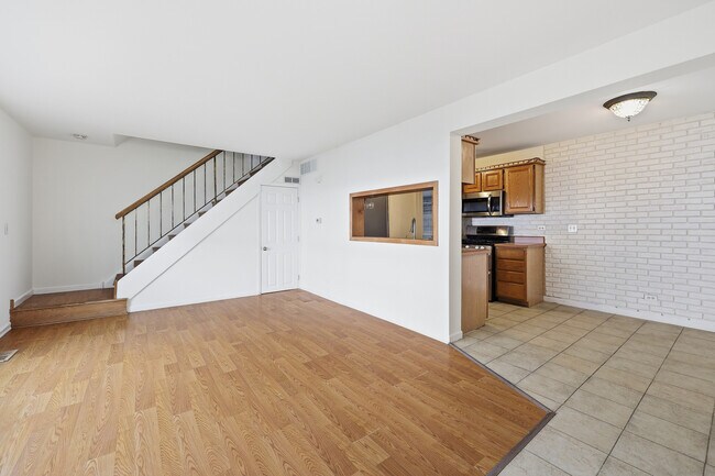 Photo - 377 Farmingdale Cir Unidad 377