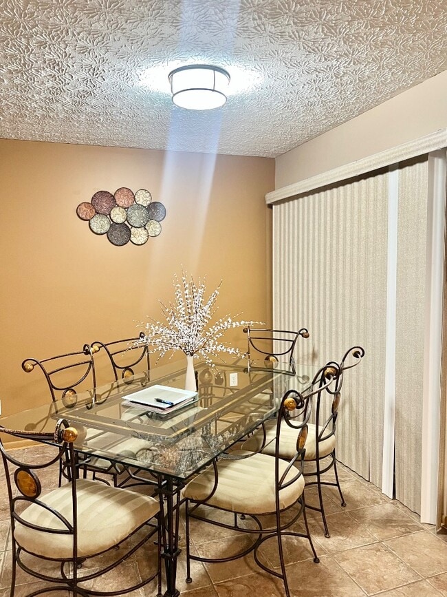 Photo - 2191 Painted Cliff Dr