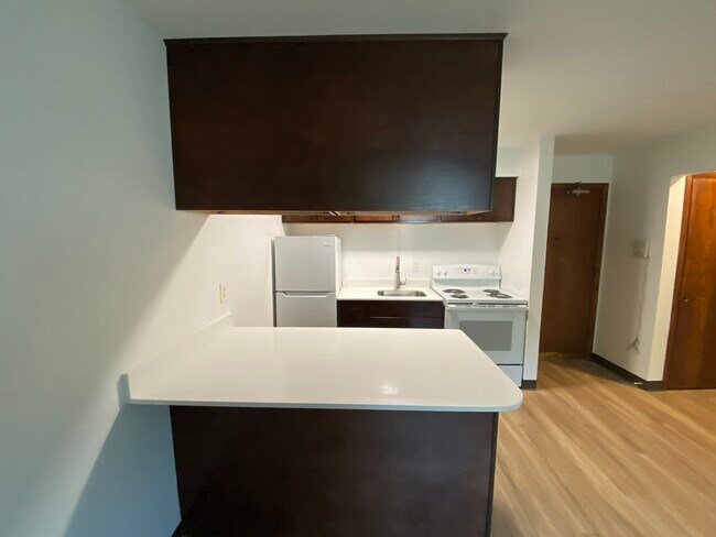 1210-1220 Cambridge St. (Hopkins)