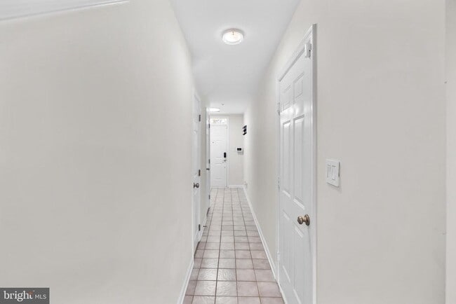 Photo - 381 Livermore Ln