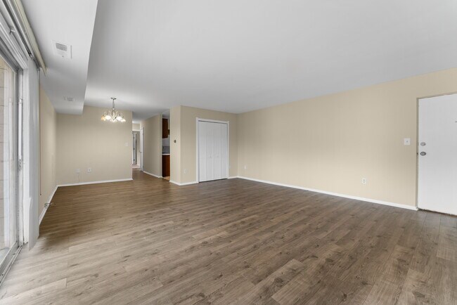 Photo - 5500 Karen Elaine Dr