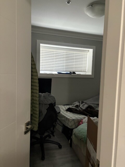 Photo - 12184-12210 210 St