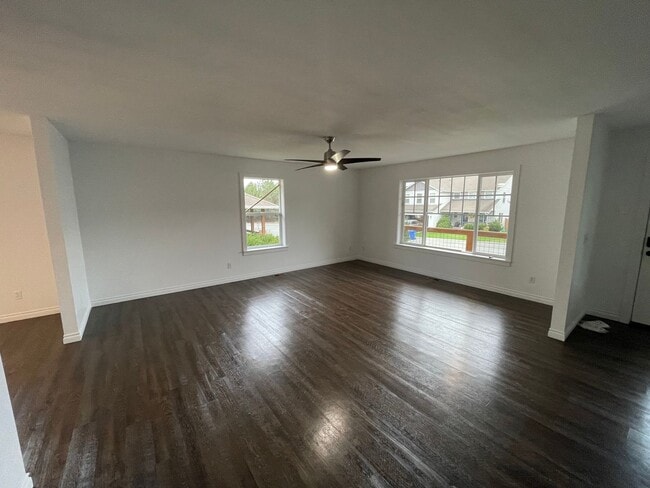Photo - Charming, Modern One Story Home! Pet Frien...