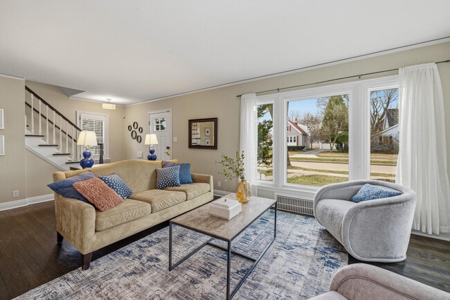 Photo - 908 E Hampton Rd