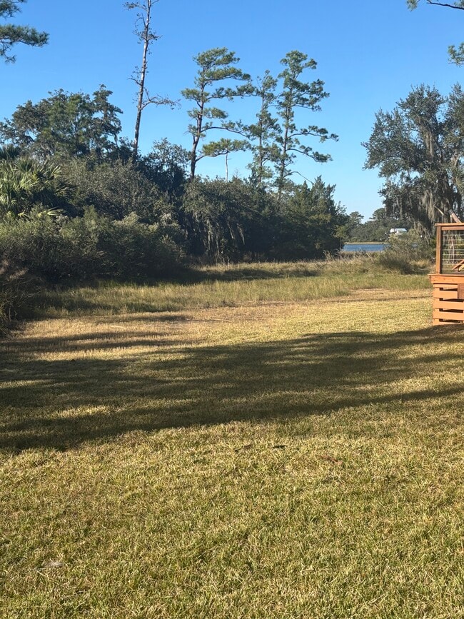 Photo - 44 W River Dr