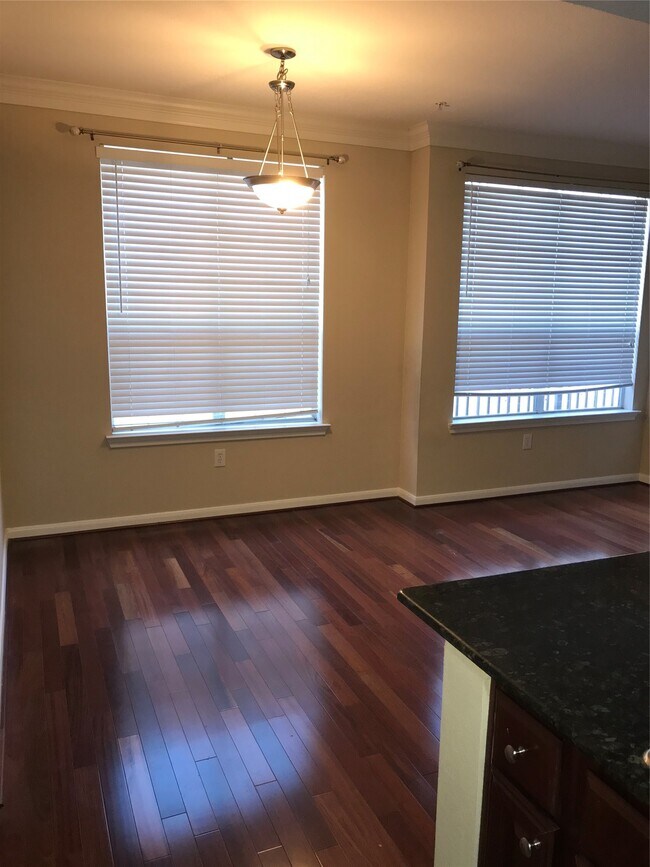 Photo - 7575 Kirby Dr Unit 2403