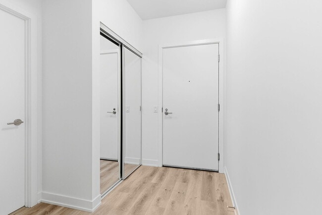 Photo - 110-4110 Broadway Ave