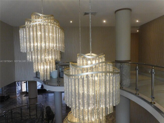 Photo - 5401 Collins Ave Unit 526