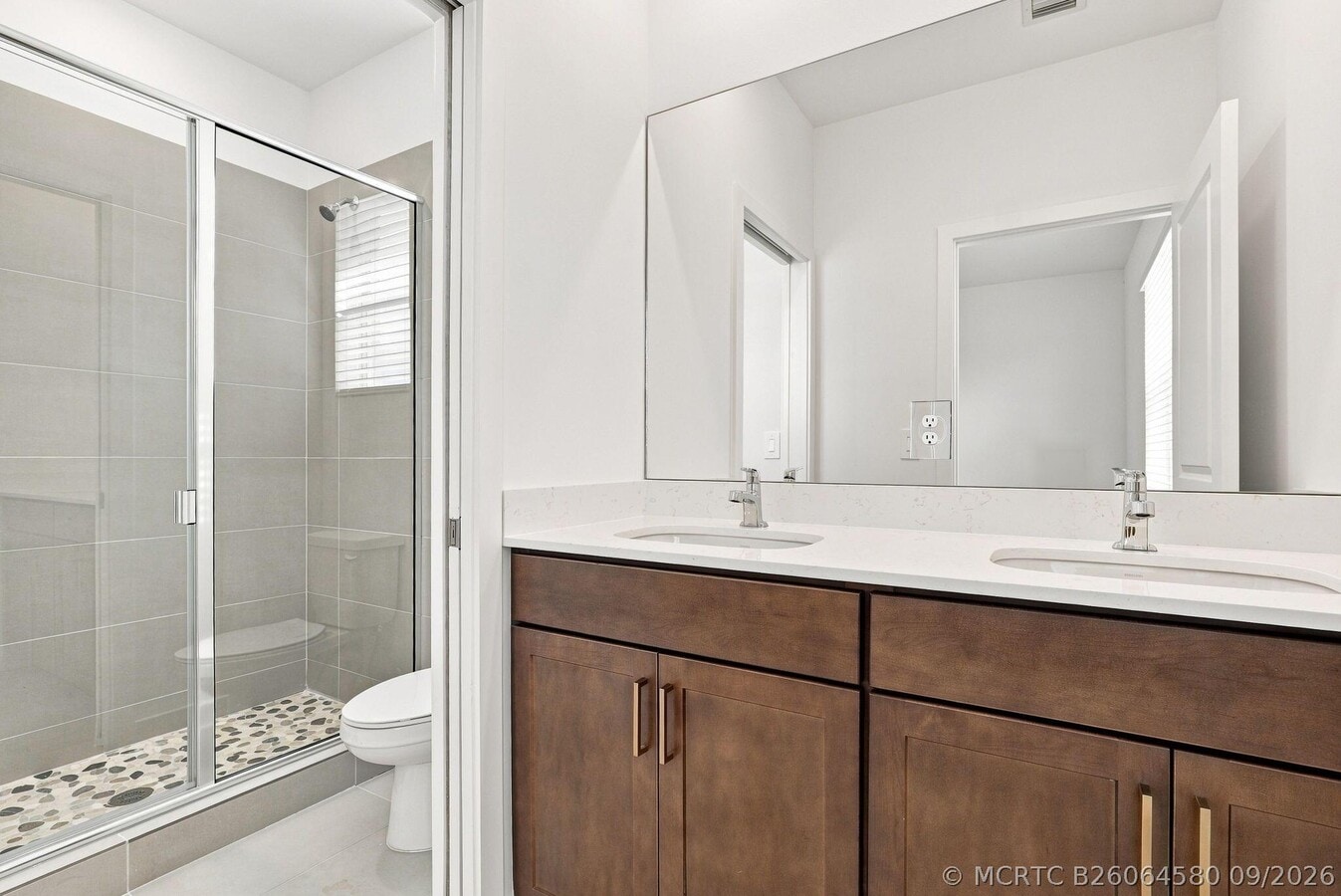 Photo - 147 Lakeside Lndg Ct