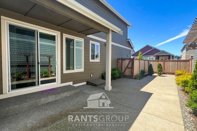 Photo - Beautiful Home in Newer Subdivision! Easy freeway access!